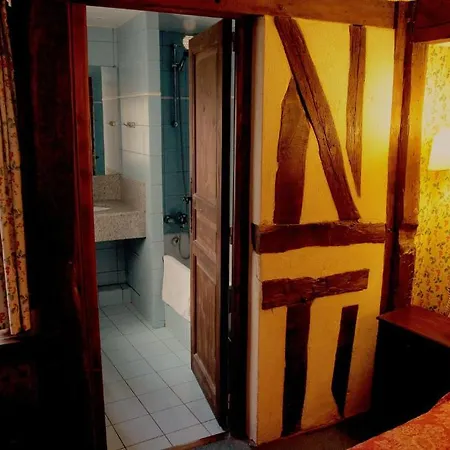 Du Lys Hotel Parigi