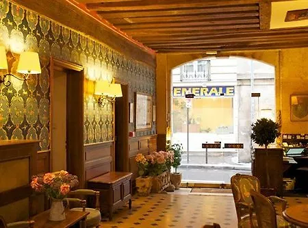 Du Lys 3* Parigi